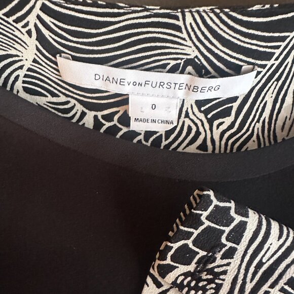 Diane Von Furstenberg black and cream long sleeve 100% silk top. Size 0. - Picture 8 of 11